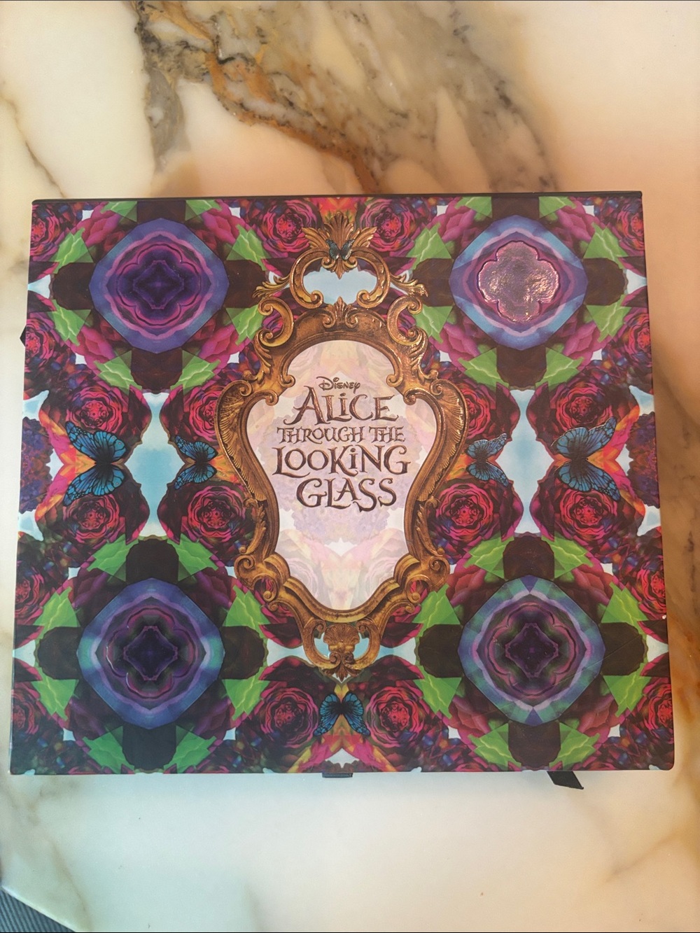 Urban Decay x Disney Alice Through the Looking Glass Eyeshadow Palette No Brush